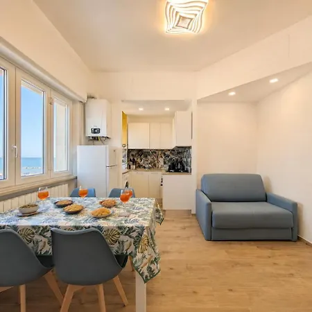 20m Dal Mare - Vista Mare, Ac, Wifi, Lungomare 公寓 西维尔诺瓦·马尔凯