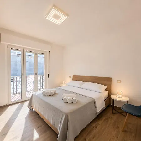 20m Dal Mare - Vista Mare, Ac, Wifi, Lungomare *