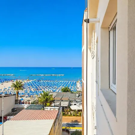 20m Dal Mare - Vista Mare, Ac, Wifi, Lungomare 西维尔诺瓦·马尔凯